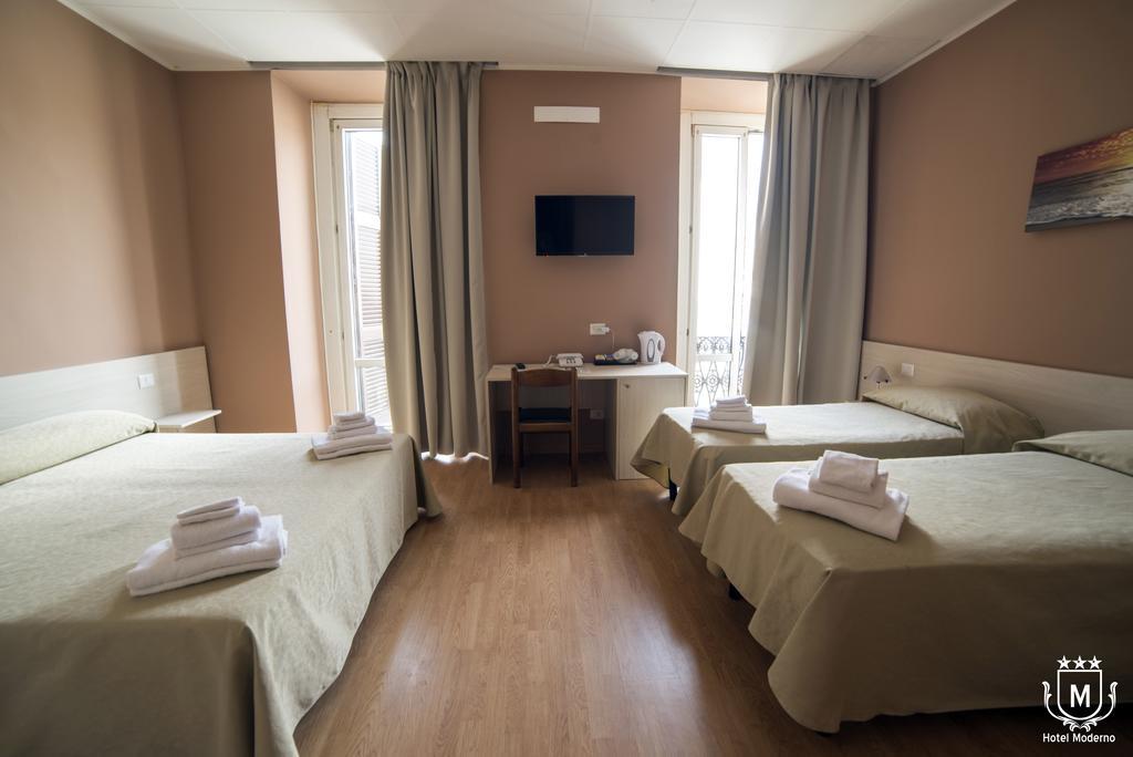 Hotel Moderno Lecco Exteriör bild