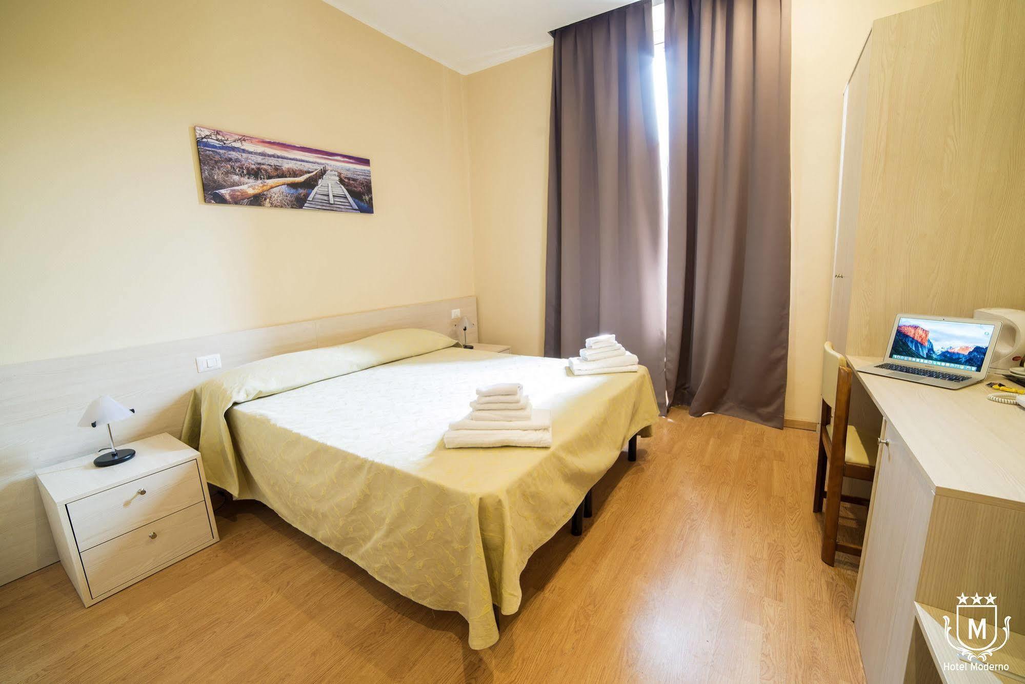 Hotel Moderno Lecco Exteriör bild